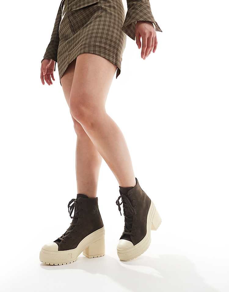 https://images.asos-media.com/products/converse-chuck-70-de-luxe-heel-platform-sneakers-in-brown/206138058-3?$n_750w$&wid=750&fit=constrain