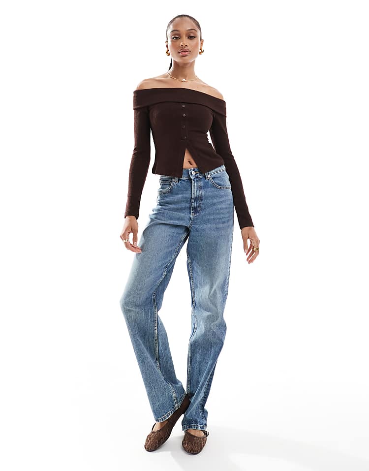 https://images.asos-media.com/products/asos-design-tall-comfort-stretch-straight-leg-jeans-in-mid-blue/206426919-2?$n_750w$&wid=750&fit=constrain