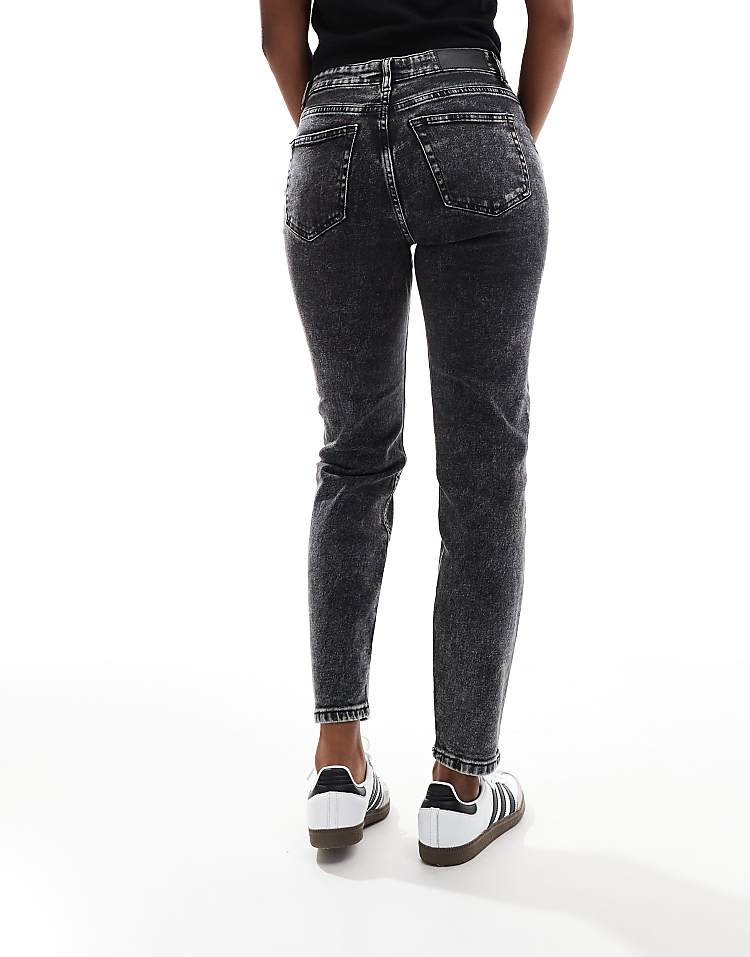 https://images.asos-media.com/products/noisy-may-moni-high-waisted-straight-jeans-in-dark-gray-wash/206442044-2?$n_750w$&wid=750&fit=constrain