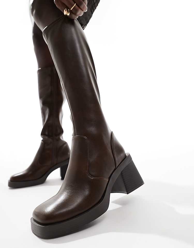 https://images.asos-media.com/products/asos-design-charlotte-heeled-knee-boots-in-brown/206555376-1-brownburnish?$n_750w$&wid=750&fit=constrain