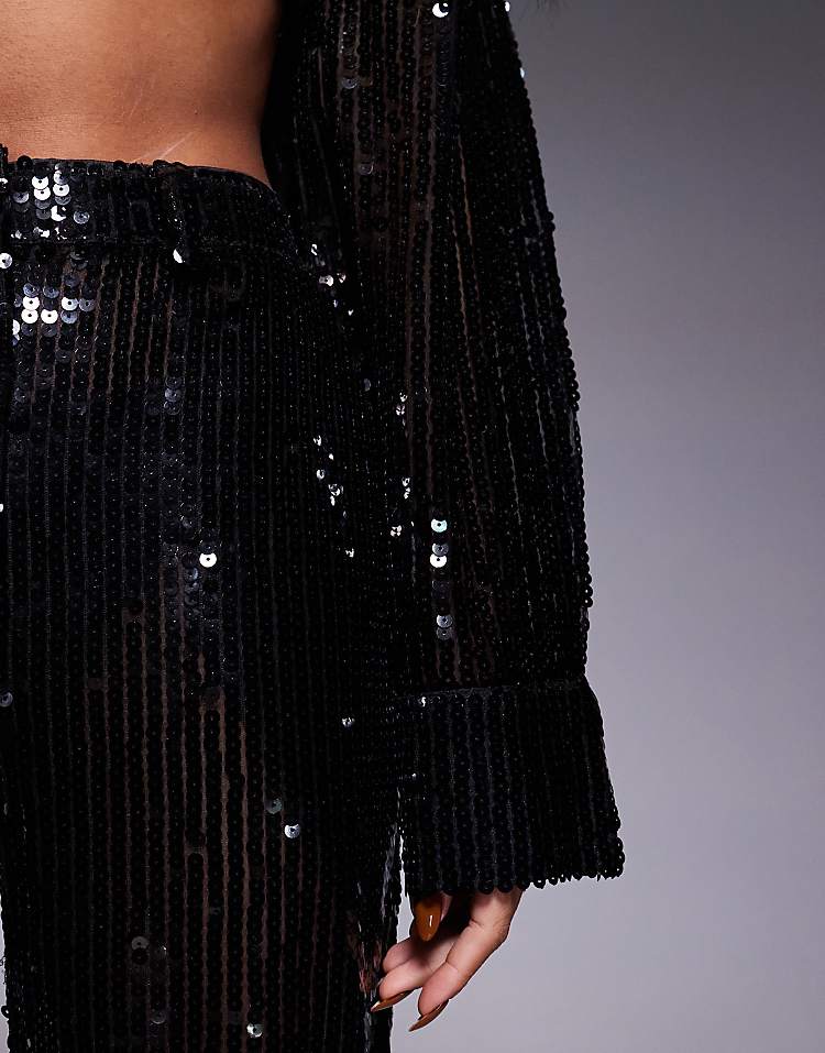 https://images.asos-media.com/products/kaiia-exclusive-premium-sequin-straight-leg-pants-in-black-part-of-a-set/207222696-3?$n_750w$&wid=750&fit=constrain