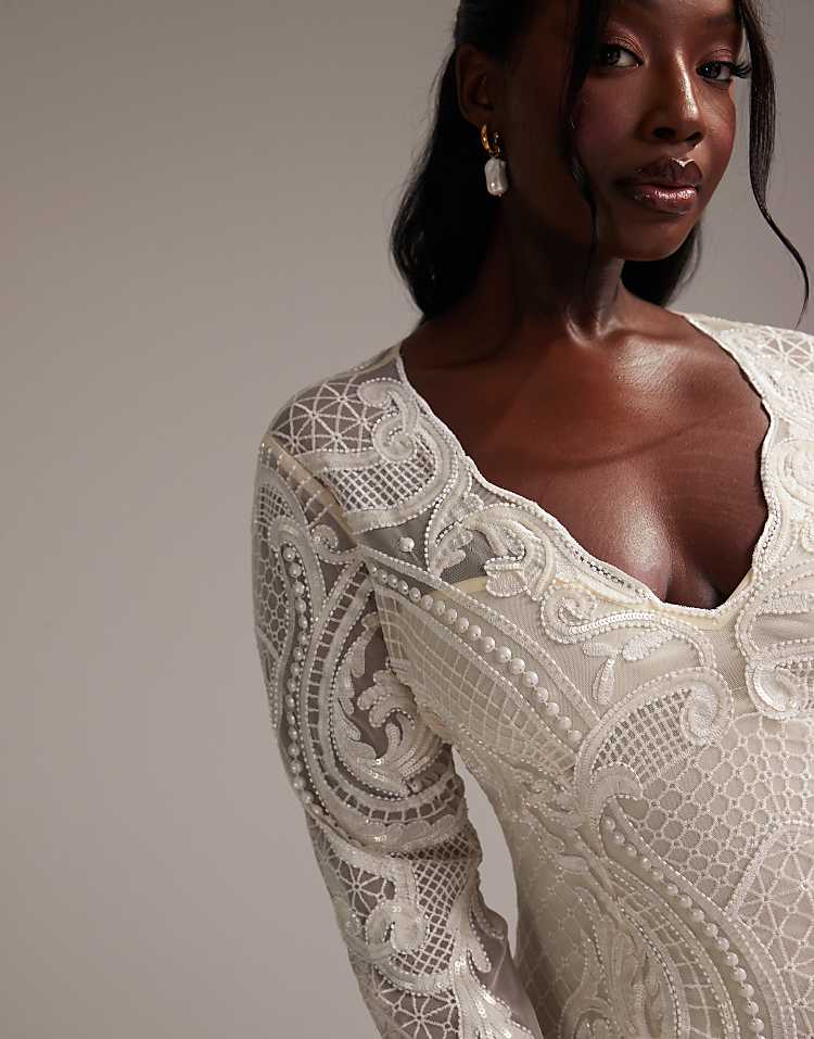 https://images.asos-media.com/products/asos-design-curve-embroidered-plunge-long-sleeve-maxi-wedding-dress-in-ivory/207531028-2?$n_750w$&wid=750&fit=constrain