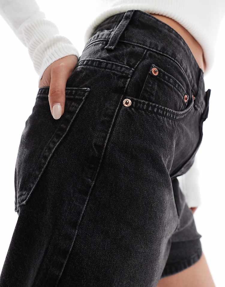 https://images.asos-media.com/products/asos-design-denim-dad-shorts-in-wash-black/207594996-2?$n_750w$&wid=750&fit=constrain