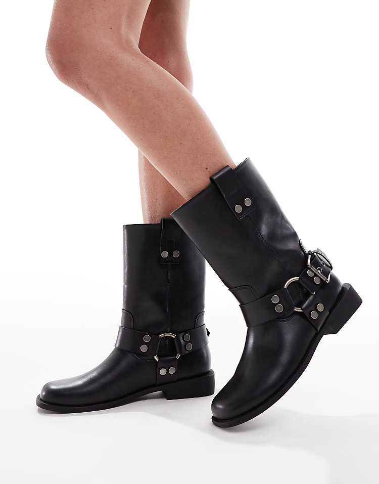 https://images.asos-media.com/products/asos-design-arley-flat-biker-boots-in-black/207872076-3?$n_750w$&wid=750&fit=constrain