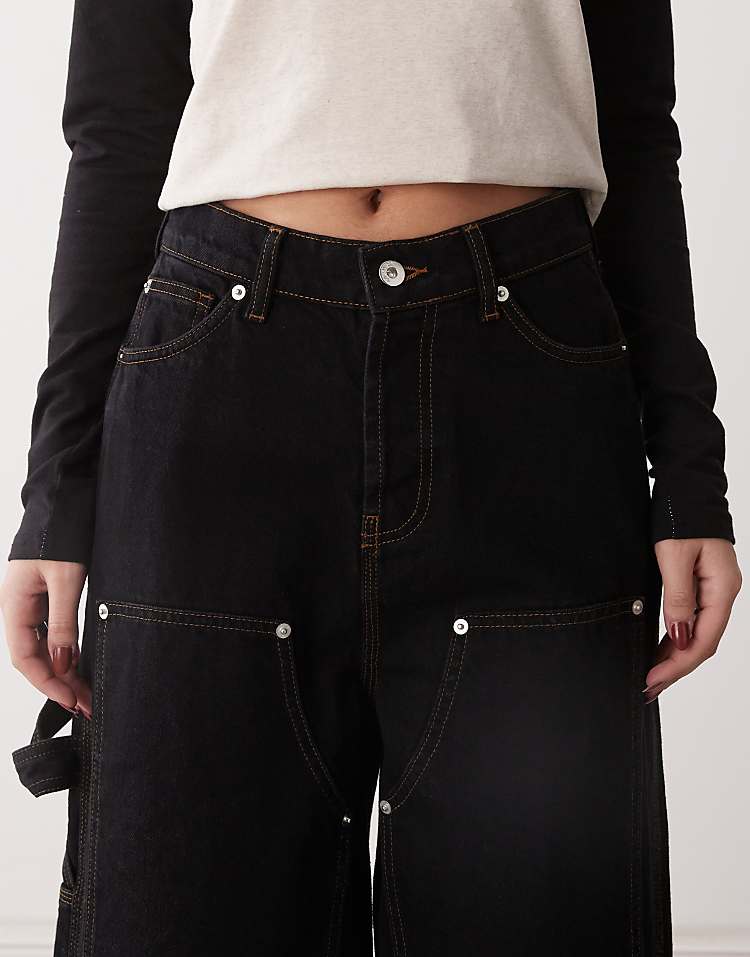 https://images.asos-media.com/products/collusion-x002-baggy-carpenter-jeans-in-black-rinse-wash/207956304-5?$n_750w$&wid=750&fit=constrain