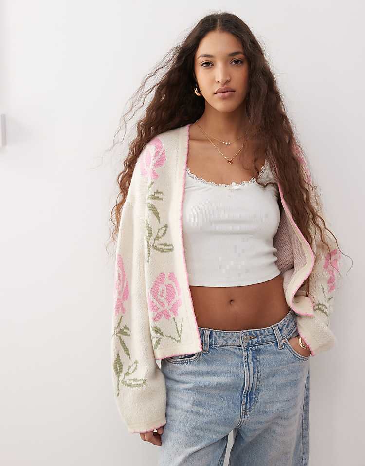 https://images.asos-media.com/products/miss-selfridge-floral-edge-to-edge-cardigan/208119222-2?$n_750w$&wid=750&fit=constrain