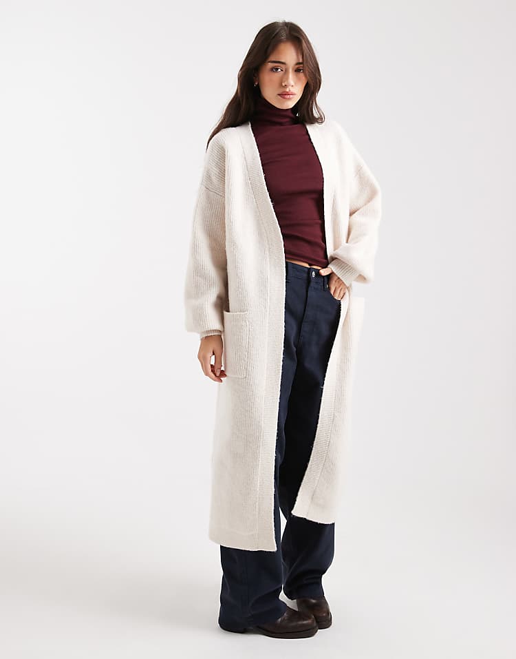 https://images.asos-media.com/products/miss-selfridge-maxi-cardigan-in-oatmeal/208186578-1-oatmeal?$n_750w$&wid=750&fit=constrain