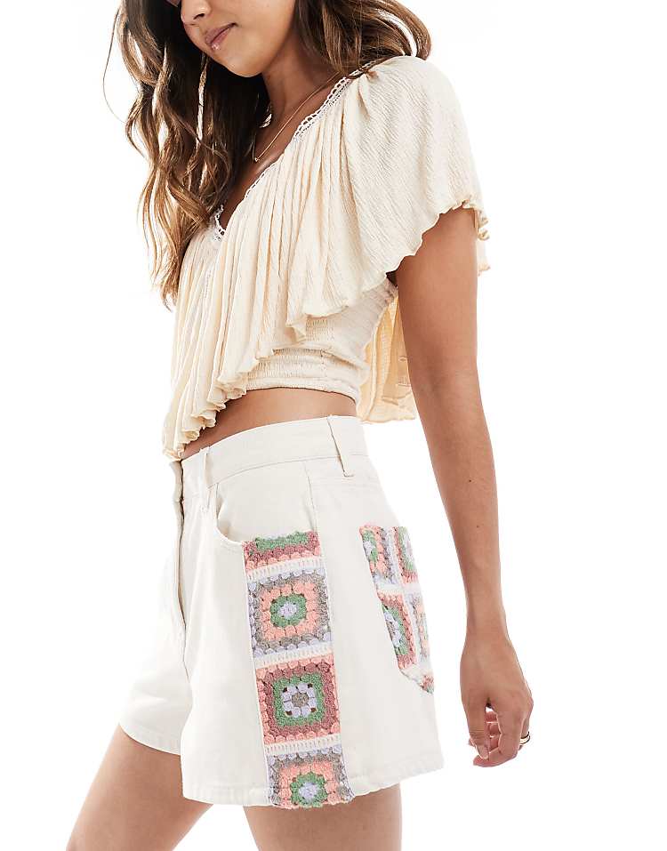 https://images.asos-media.com/products/asos-design-denim-dad-shorts-with-crochet-inserts-in-ecru/208257719-2?$n_750w$&wid=750&fit=constrain