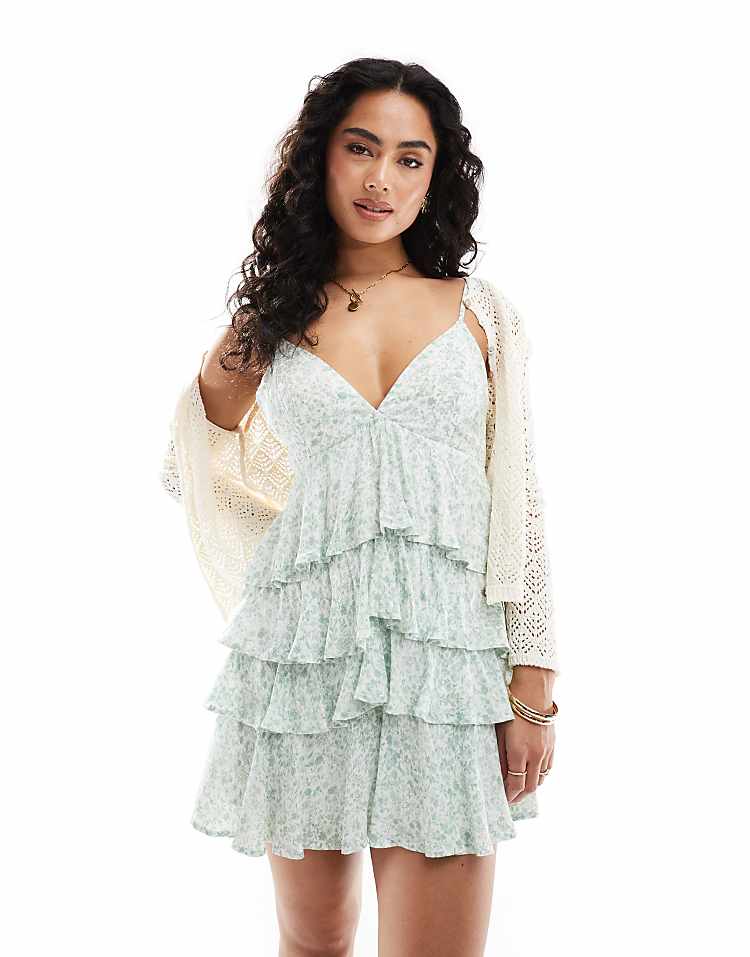 https://images.asos-media.com/products/hollister-v-neck-spaghetti-strap-babydoll-tiered-mini-dress-in-paisley-print/208448006-1-white?$n_750w$&wid=750&fit=constrain