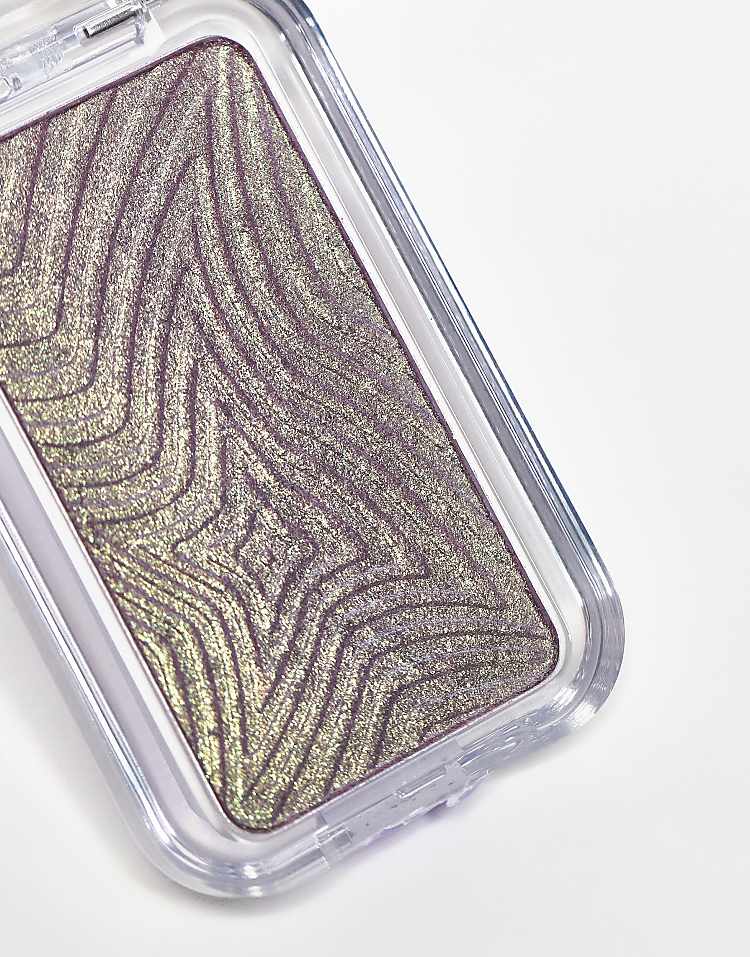 https://images.asos-media.com/products/nyx-professional-makeup-buttermelt-highlighter-butta-in-black/208461468-4?$n_750w$&wid=750&fit=constrain