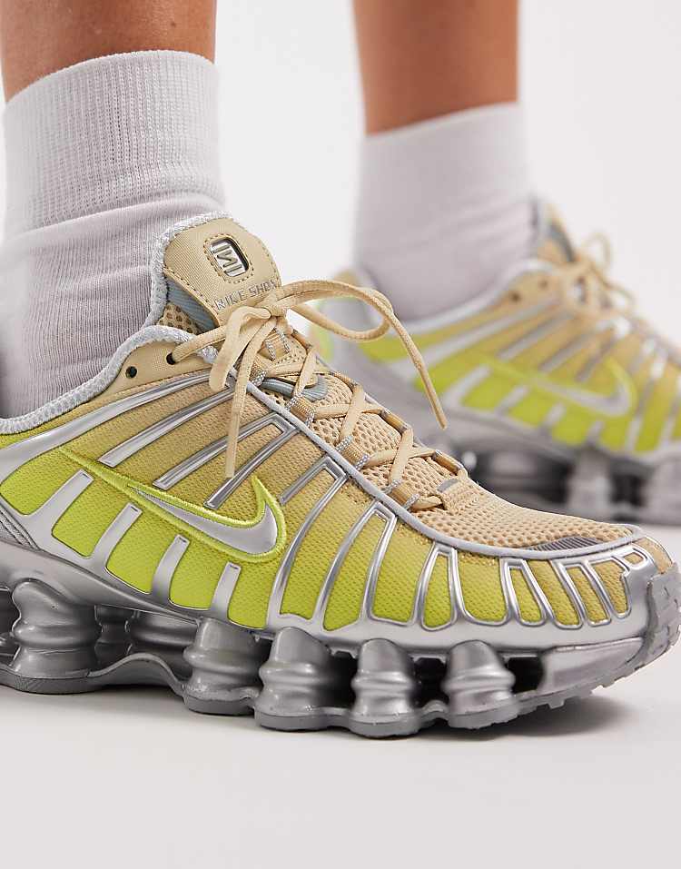 https://images.asos-media.com/products/nike-shox-tl-fade-sneakers-in-gray-and-green/208616922-5?$n_750w$&wid=750&fit=constrain