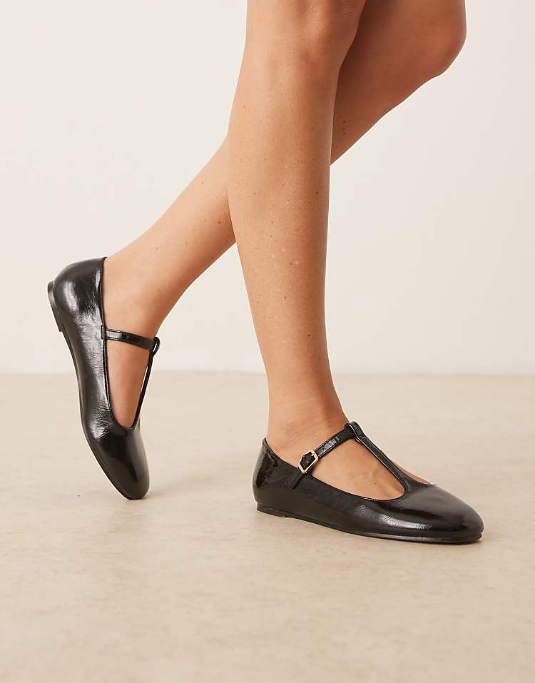 https://images.asos-media.com/products/asos-design-latham-mary-jane-ballet-flats-in-black-patent/208693403-2?$n_750w$&wid=750&fit=constrain
