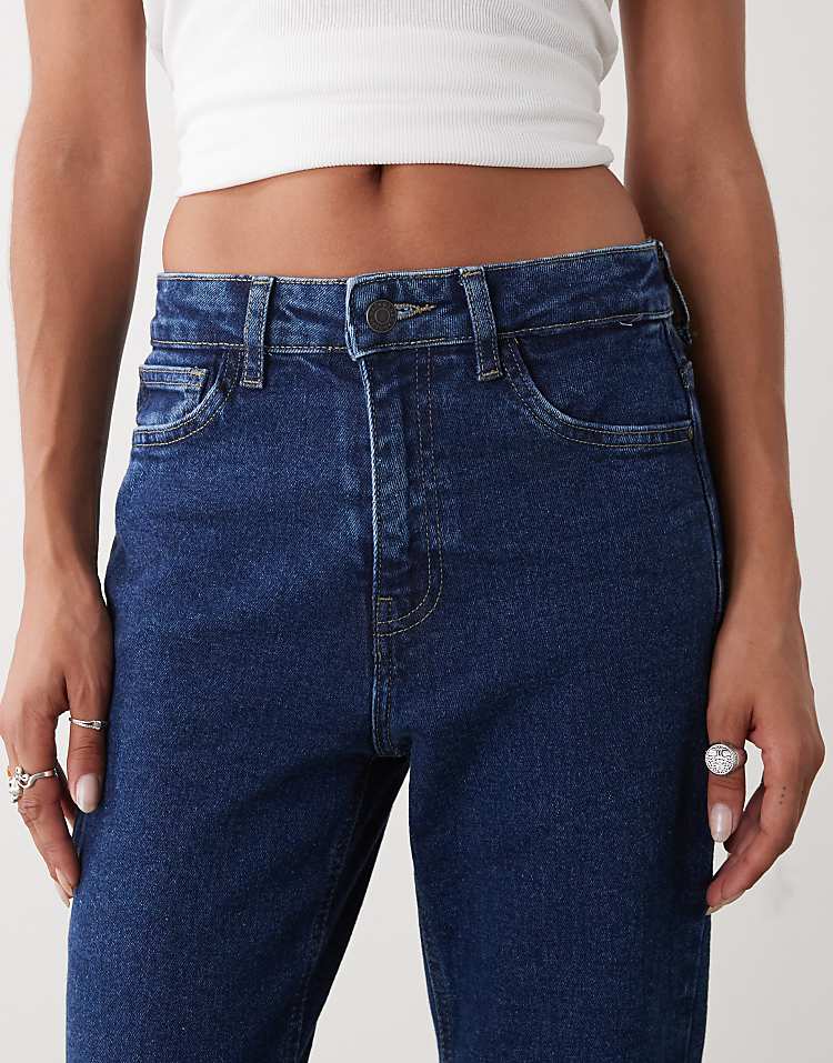 https://images.asos-media.com/products/noisy-may-moni-high-waist-ankle-grazer-straight-leg-jeans-in-dark-blue-denim/208696202-5?$n_750w$&wid=750&fit=constrain