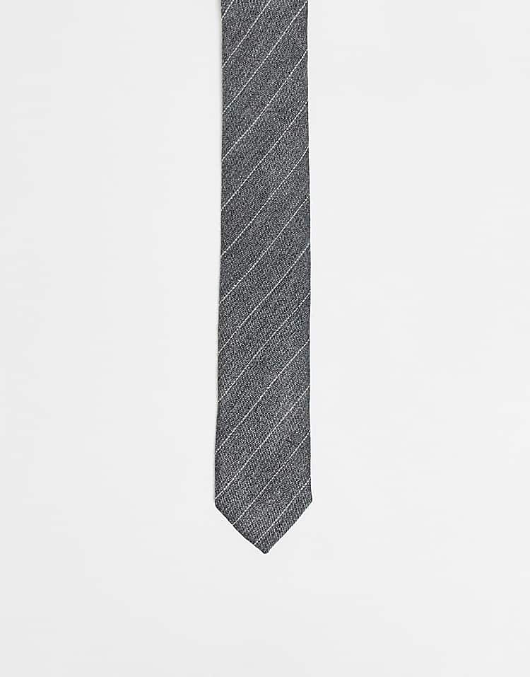 https://images.asos-media.com/products/asos-design-skinny-striped-necktie-in-heather-gray/209066821-1-greymarl?$n_750w$&wid=750&fit=constrain