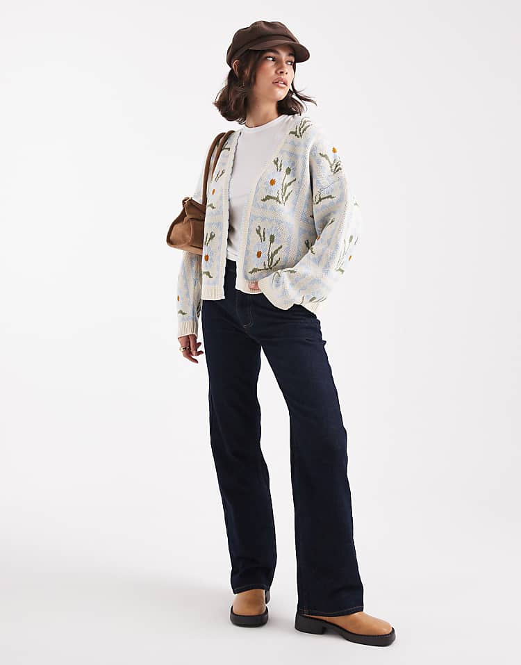 https://images.asos-media.com/products/miss-selfridge-floral-knit-open-cardigan/209360096-2?$n_750w$&wid=750&fit=constrain