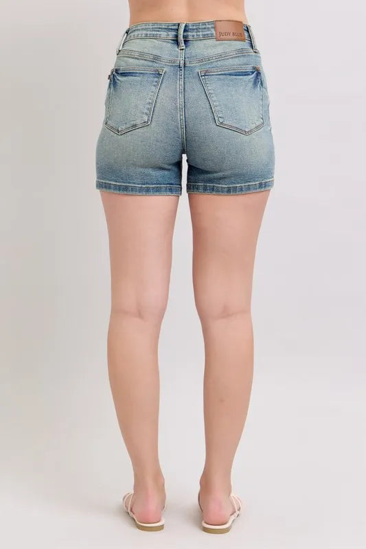 Judy Blue V-Front Vintage Wash Shorts MD / S MD / M MD / L MD / S-MD / M-MD / L-MD / 2XL-MD / 3XL-MD / 1XL-