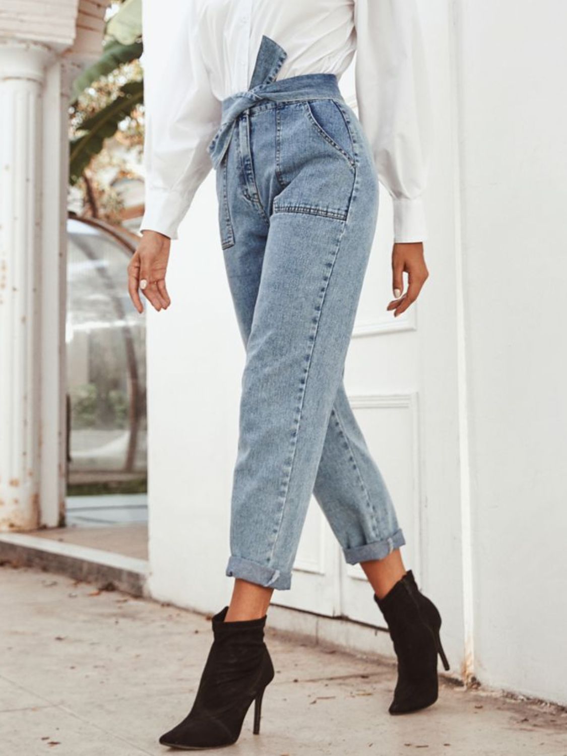 Tied Straight Leg Jeans with Pockets Light / XS Light / S