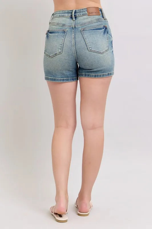 Judy Blue V-Front Vintage Wash Shorts MD / S MD / M MD / L MD / S-MD / M-MD / L-MD / 2XL-MD / 3XL-MD / 1XL-