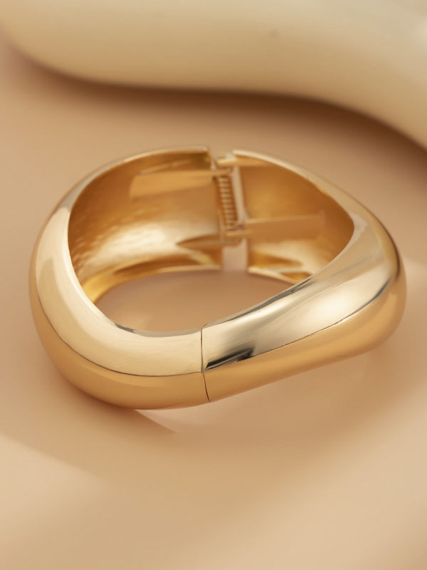 Modern Elegance: Geometric Bracelet Accessories A / GOLD / One_size A / SILVER / One_size B / GOLD / One_size A / GOLD / One_size-A / SILVER / One_size-B / GOLD / One_size-B / SILVER / One_size-C / GOLD / One_size-C / SILVER / One_size-