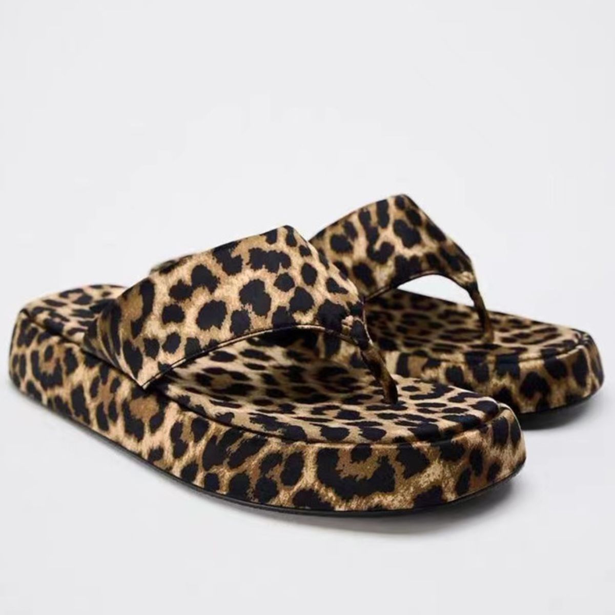 Leopard Toe Post Sandals Leopard / 35(US4) Leopard / 36(US5) Leopard / 37(US6) Leopard / 35(US4)-Leopard / 36(US5)-Leopard / 37(US6)-Leopard / 38(US7)-Leopard / 39(US8)-Leopard / 40(US9)-Leopard / 41(US10)-Leopard / 42(US10.5)-