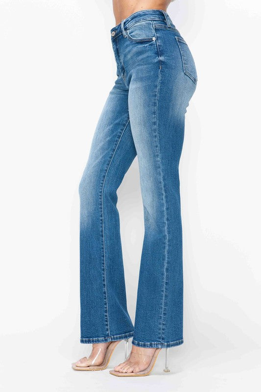 bytos Full Size Distressed High Rise Jeans with Pockets Medium / 1(25) Medium / 3(26)