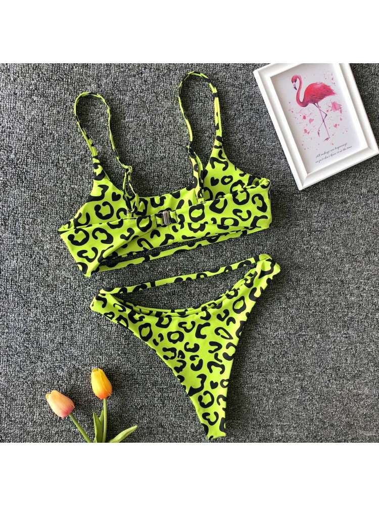 Stylish High-Waisted Retro Bikini Set – Perfect for Your Beach Days! White / S Red / S Wine Red / S White / S-Red / S-Wine Red / S-Blue / S-Brown / S-Yellow / S-Green / S-White / M-Red / M-Wine Red / M-Blue / M-Brown / M-Yellow / M-Green / M-White / L-Red / L-Wine Red / L-Blue / L-Brown / L-Yellow / L-Green / L-