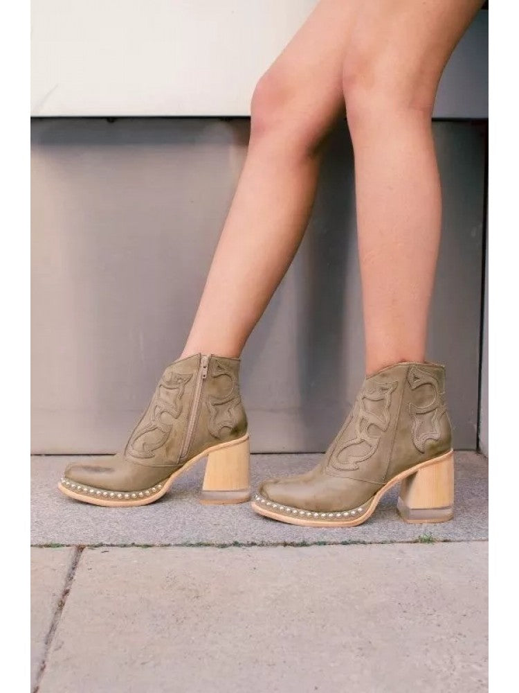 https://imgs3.wholesale7.net/jxc/images/202407/16/goods_img/_P_20240716164409830_453.jpeg