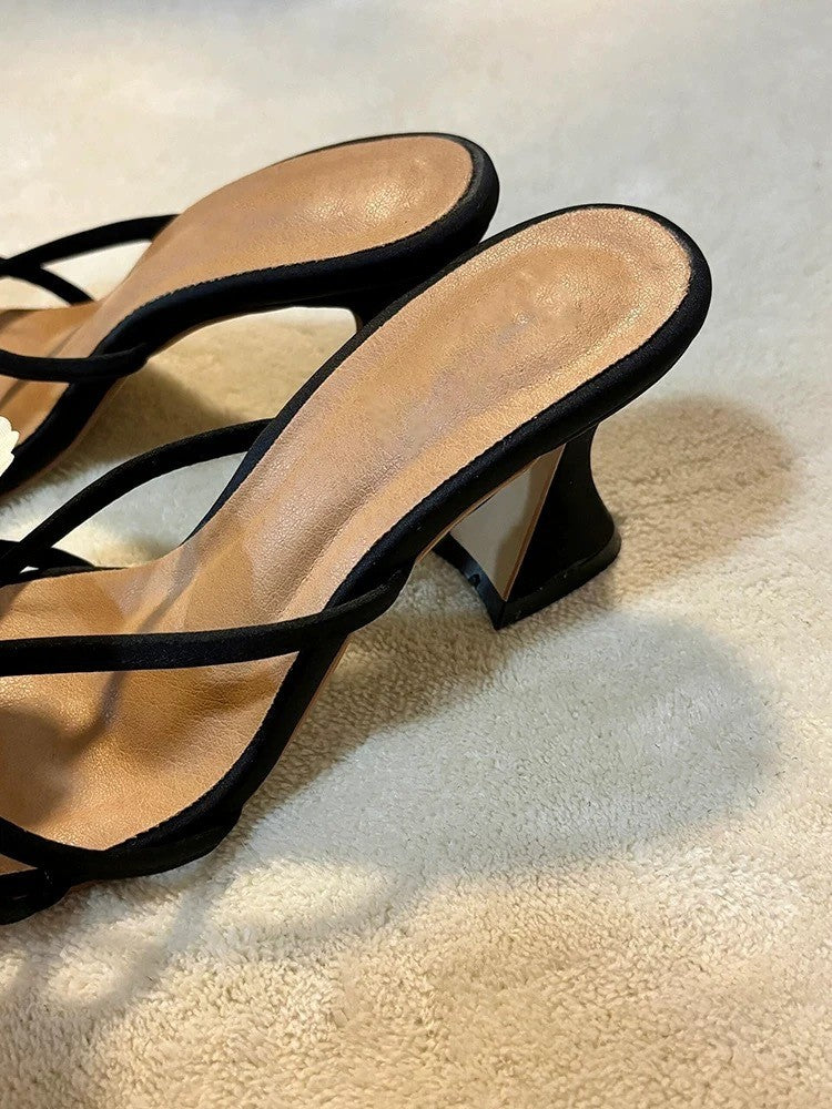 3D Flower Design Cozy Slippers for Stylish Home Comfort Black / 35 Champagne Gold / 35 Black / 36 Black / 35-Champagne Gold / 35-Black / 36-Champagne Gold / 36-Black / 37-Champagne Gold / 37-Black / 38-Champagne Gold / 38-Black / 39-Champagne Gold / 39-Black / 40-Champagne Gold / 40-