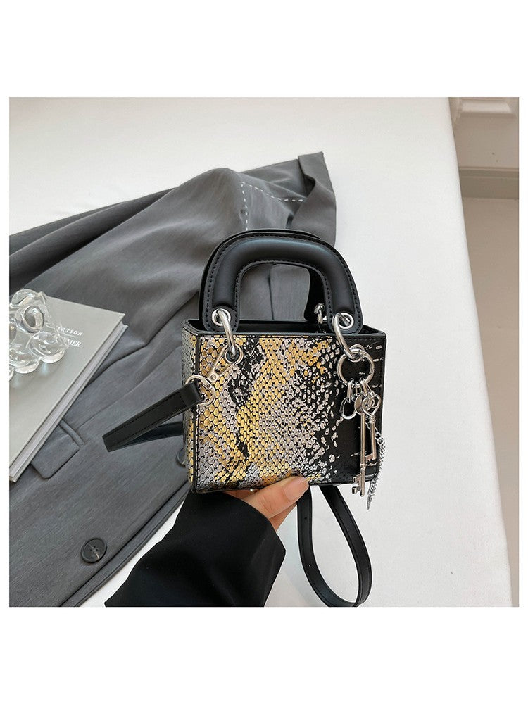 https://imgs3.wholesale7.net/jxc/images/202506/25/goods_img/_P_20250625115205755_944.jpeg