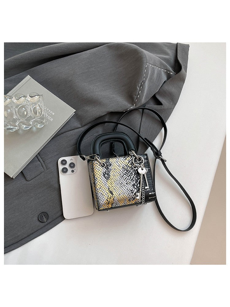 https://imgs3.wholesale7.net/jxc/images/202506/25/goods_img/_P_20250625115206138_748.jpeg