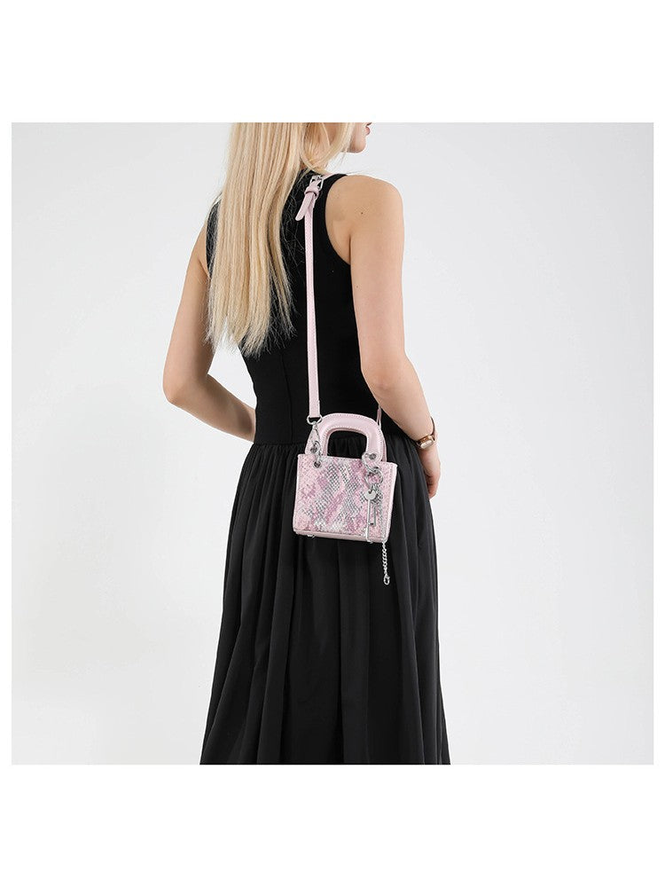 https://imgs3.wholesale7.net/jxc/images/202506/25/goods_img/_P_20250625115209174_408.jpeg