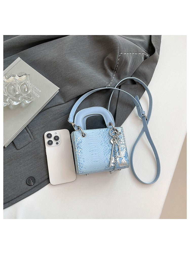 https://imgs3.wholesale7.net/jxc/images/202506/25/goods_img/_P_20250625115210780_820.jpeg