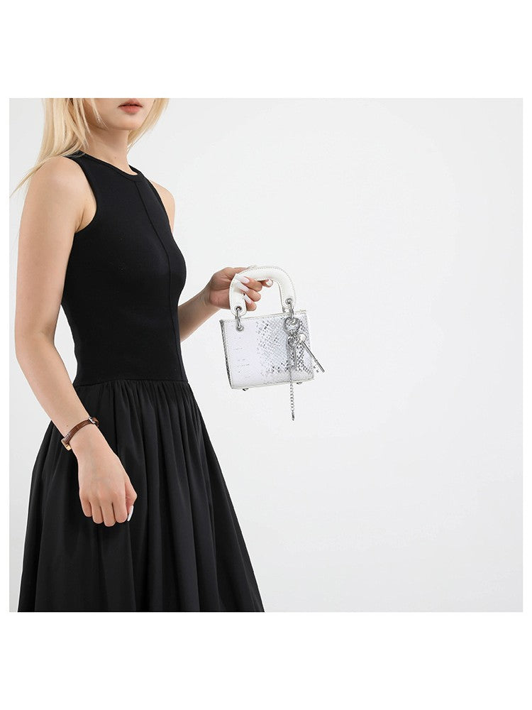 https://imgs3.wholesale7.net/jxc/images/202506/25/goods_img/_P_20250625115215784_553.jpeg