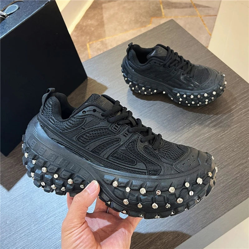 Metal Rivet Men Sneakers Casual Trainers Designer Luxury Brand Runway Unisex Shoes