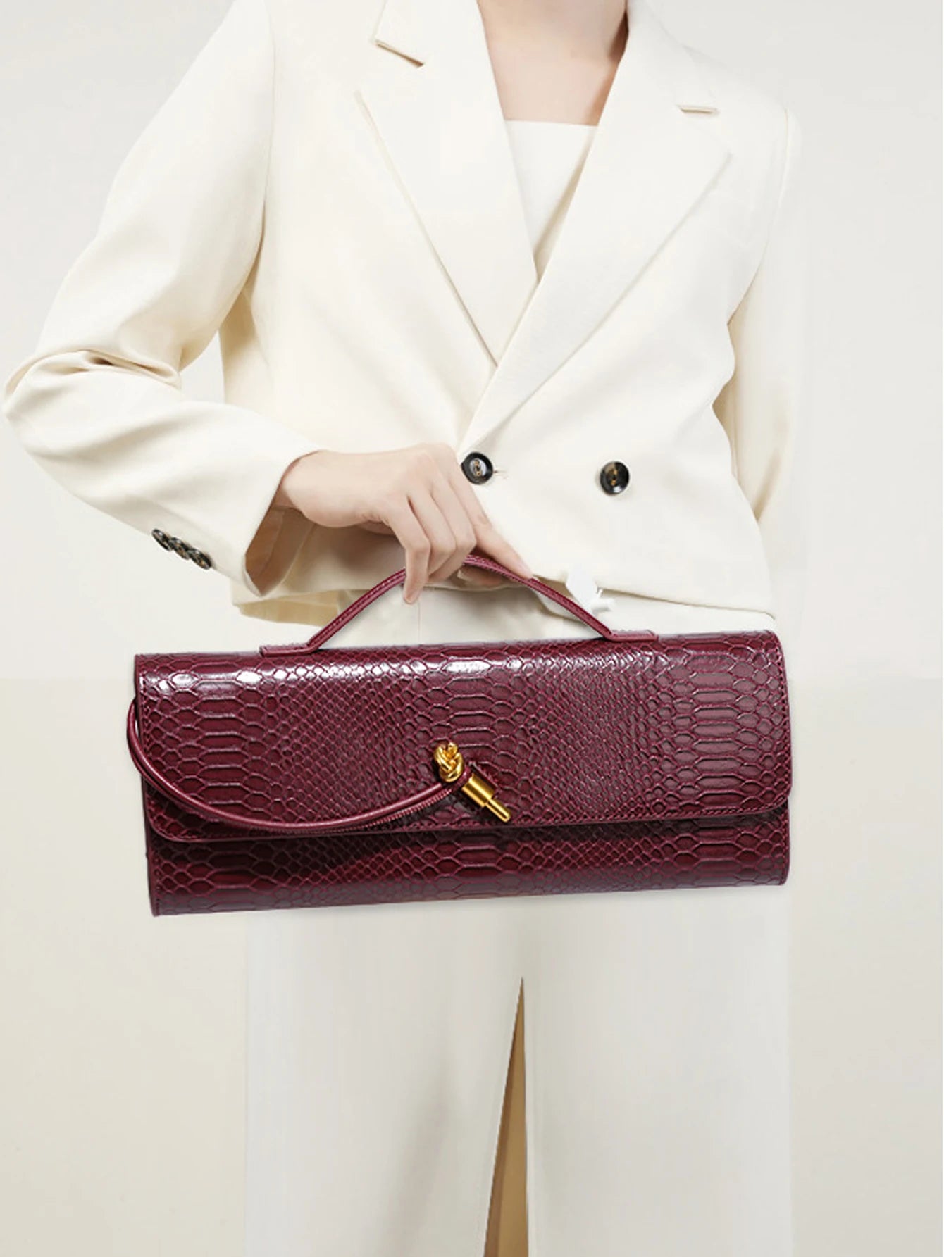 Burgundy bag cherry red envelope wine red envelope upscale new handbag crocodile flip hand