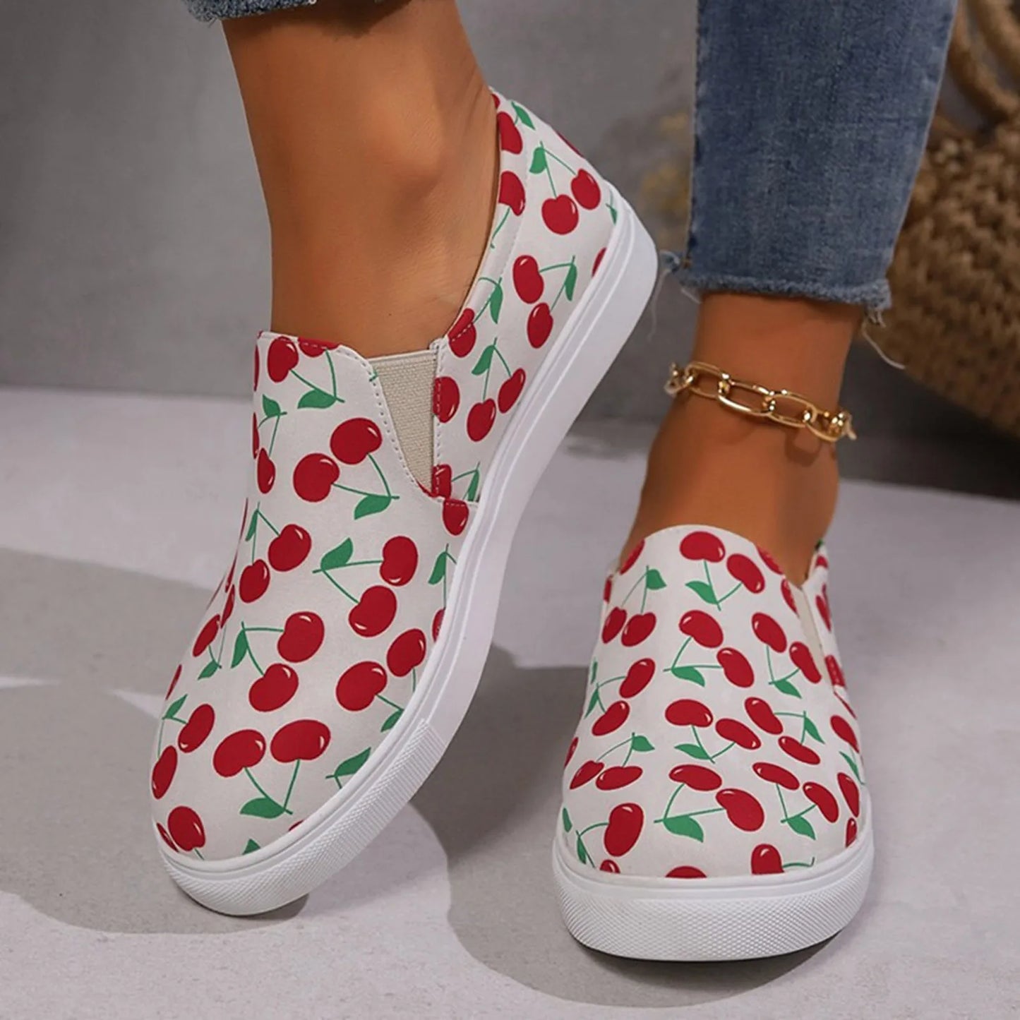 Ladies' Flat Casual Sports Shoes Cherry Printed Wide Width Close Fitting Black / 36 / United States White / 36 / United States
