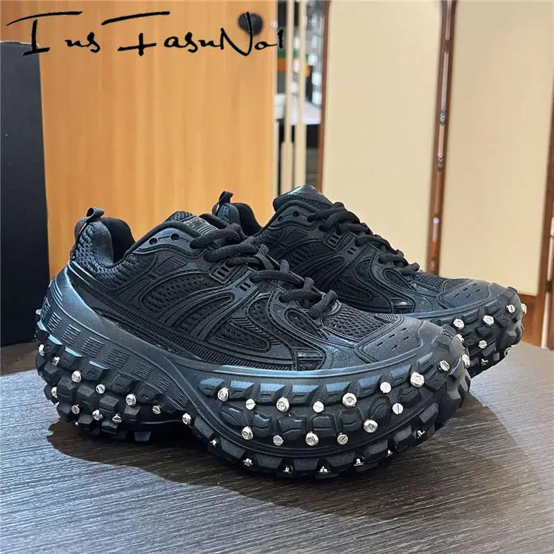 Metal Rivet Men Sneakers Casual Trainers Designer Luxury Brand Runway Unisex Shoes