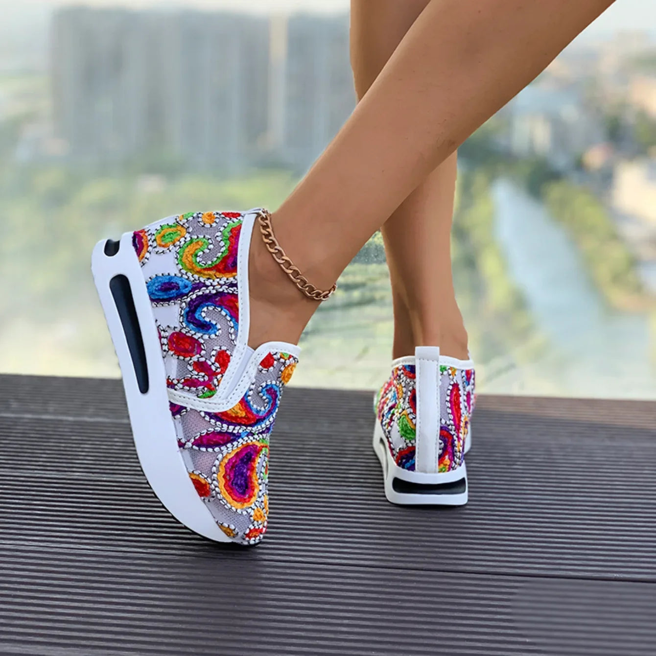 Women Sneakers Slip on Casual Shoes for Women Embroidery Thick Platform Sneakers Women Breathable Mesh Loafers