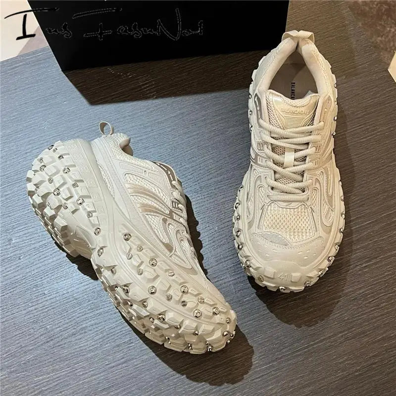 Metal Rivet Men Sneakers Casual Trainers Designer Luxury Brand Runway Unisex Shoes