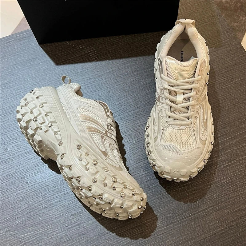 Metal Rivet Men Sneakers Casual Trainers Designer Luxury Brand Runway Unisex Shoes