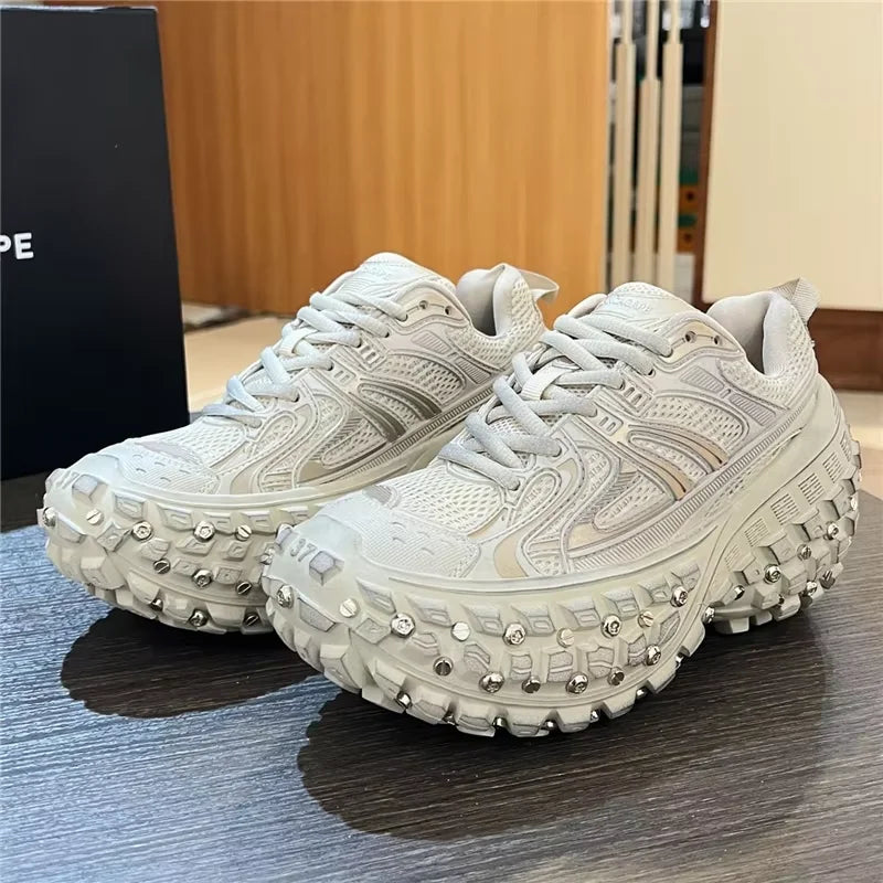 Metal Rivet Men Sneakers Casual Trainers Designer Luxury Brand Runway Unisex Shoes