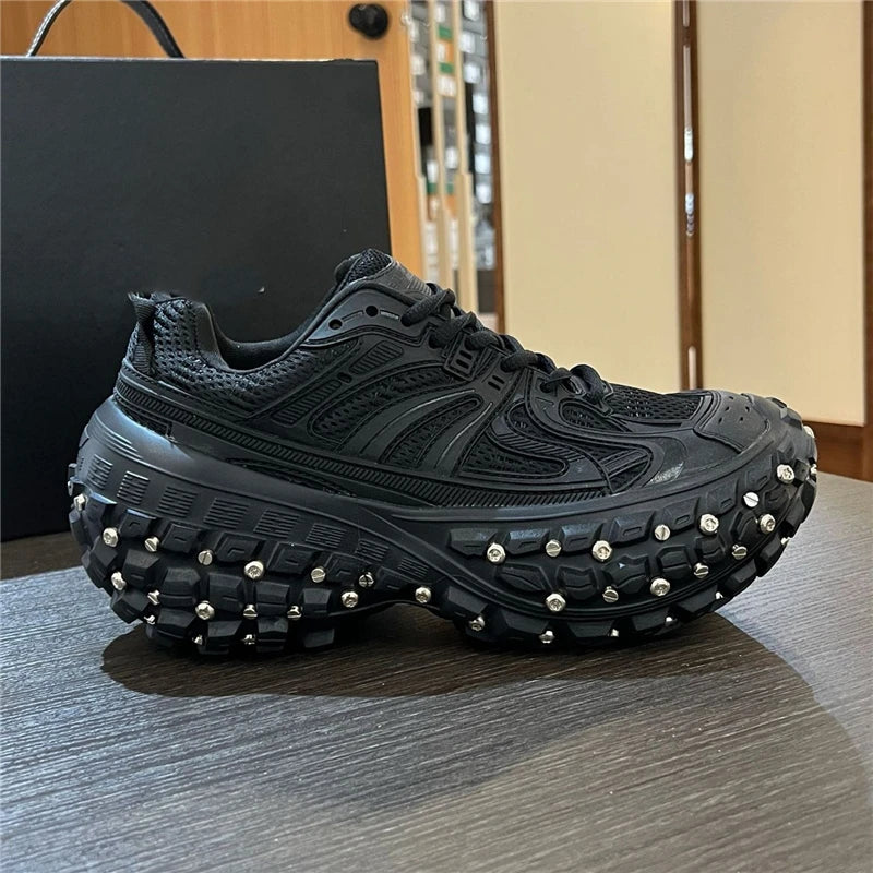 Metal Rivet Men Sneakers Casual Trainers Designer Luxury Brand Runway Unisex Shoes