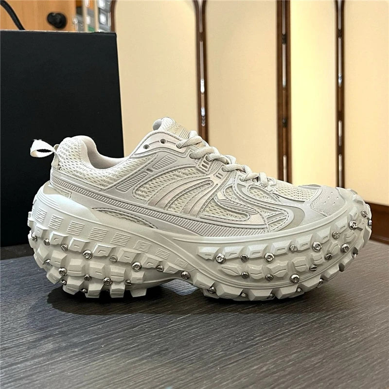 Metal Rivet Men Sneakers Casual Trainers Designer Luxury Brand Runway Unisex Shoes