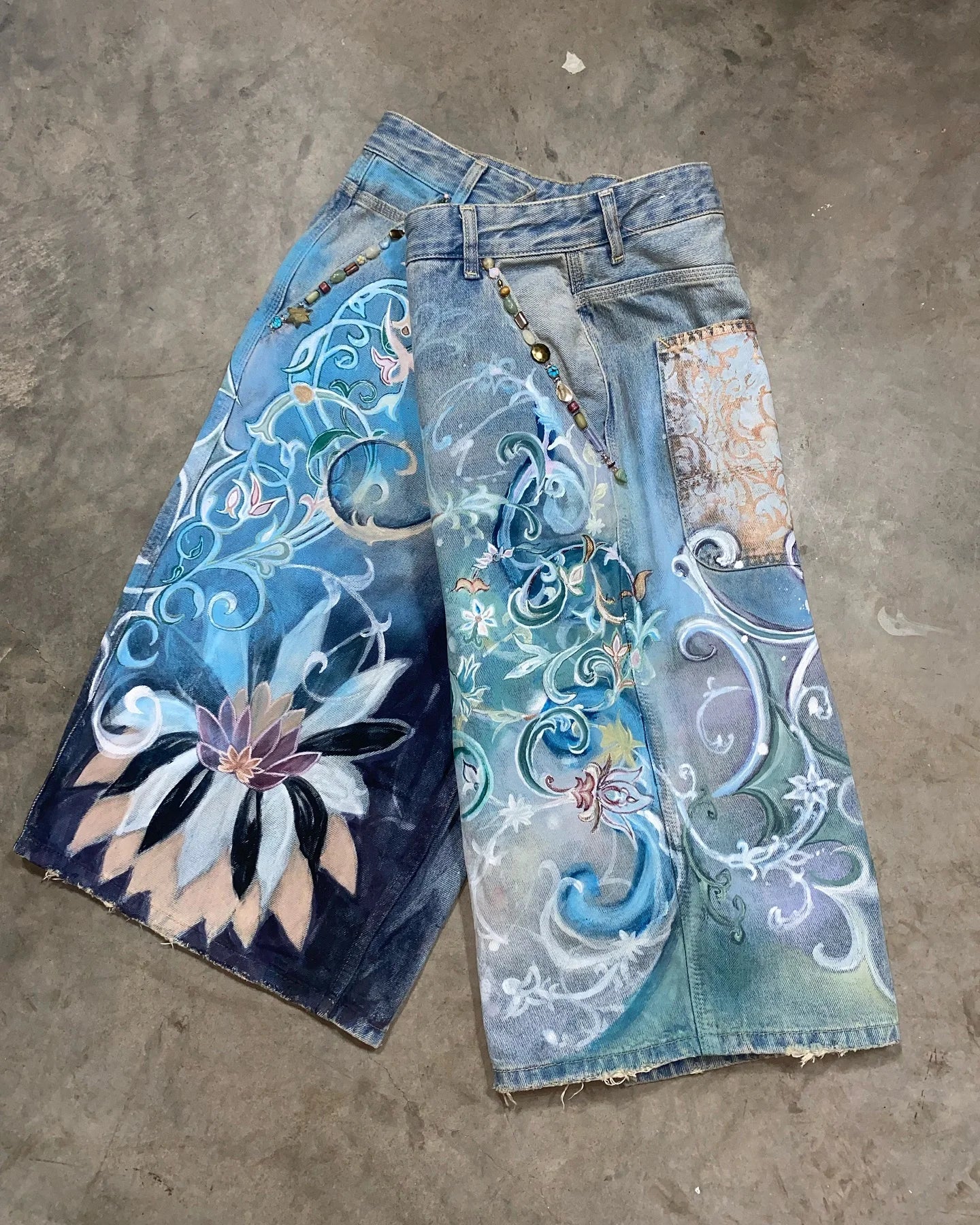 Y2K Gothic Punk Style Retro Graffiti Shorts Men Women Fresh Flower Design Pattern Street Hip Hop New Casual Loose Jeans