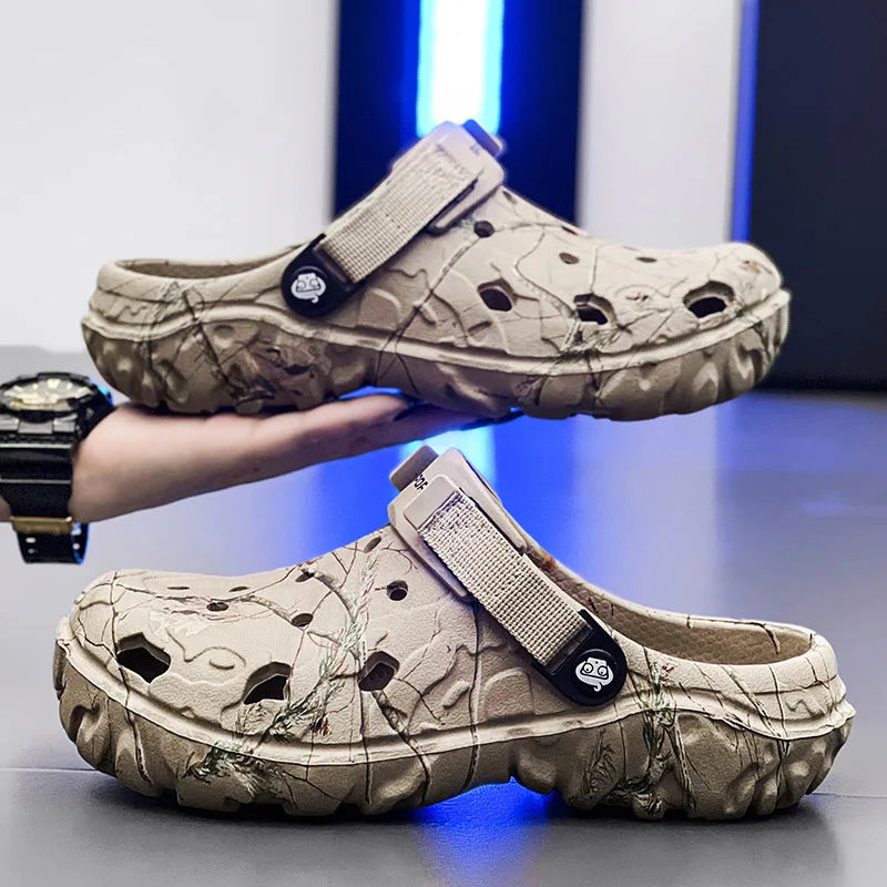 Men Slippers High Quality Anti-Slip Garden Shoes Lightweight Fashion Casual Sandals