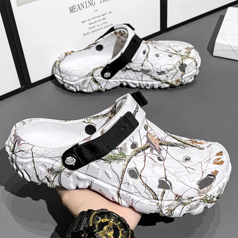 Men Slippers High Quality Anti-Slip Garden Shoes Lightweight Fashion Casual Sandals