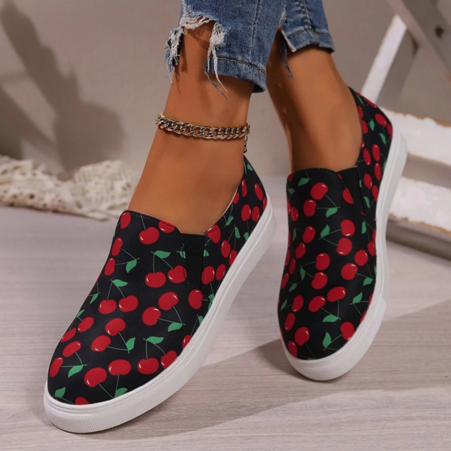 Ladies' Flat Casual Sports Shoes Cherry Printed Wide Width Close Fitting Black / 36 / United States White / 36 / United States