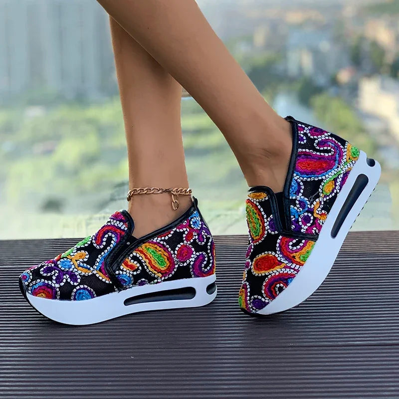 Women Sneakers Slip on Casual Shoes for Women Embroidery Thick Platform Sneakers Women Breathable Mesh Loafers