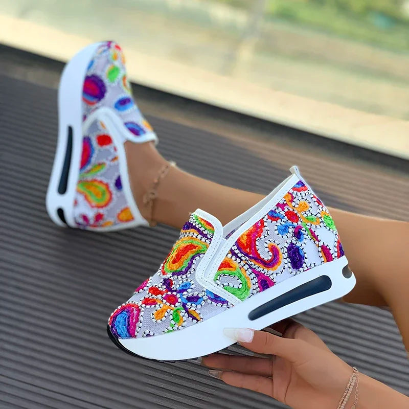 Women Sneakers Slip on Casual Shoes for Women Embroidery Thick Platform Sneakers Women Breathable Mesh Loafers