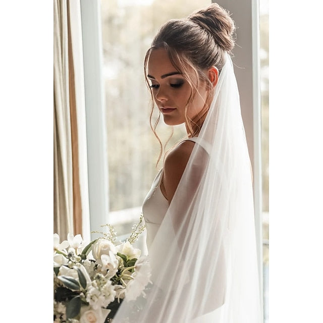 Timeless One-Tier Chapel Wedding Veil in Classic Tulle - Elegant Formal Style